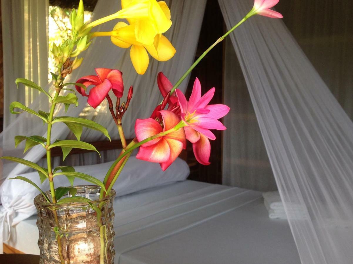 Tinaoog Beach Resort Alad エクステリア 写真
